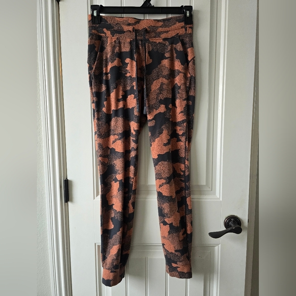 Lululemon Ready to Rulu Jogger Heritage Speckle Camo Desert Sun Size 6 - Picture 9 of 13